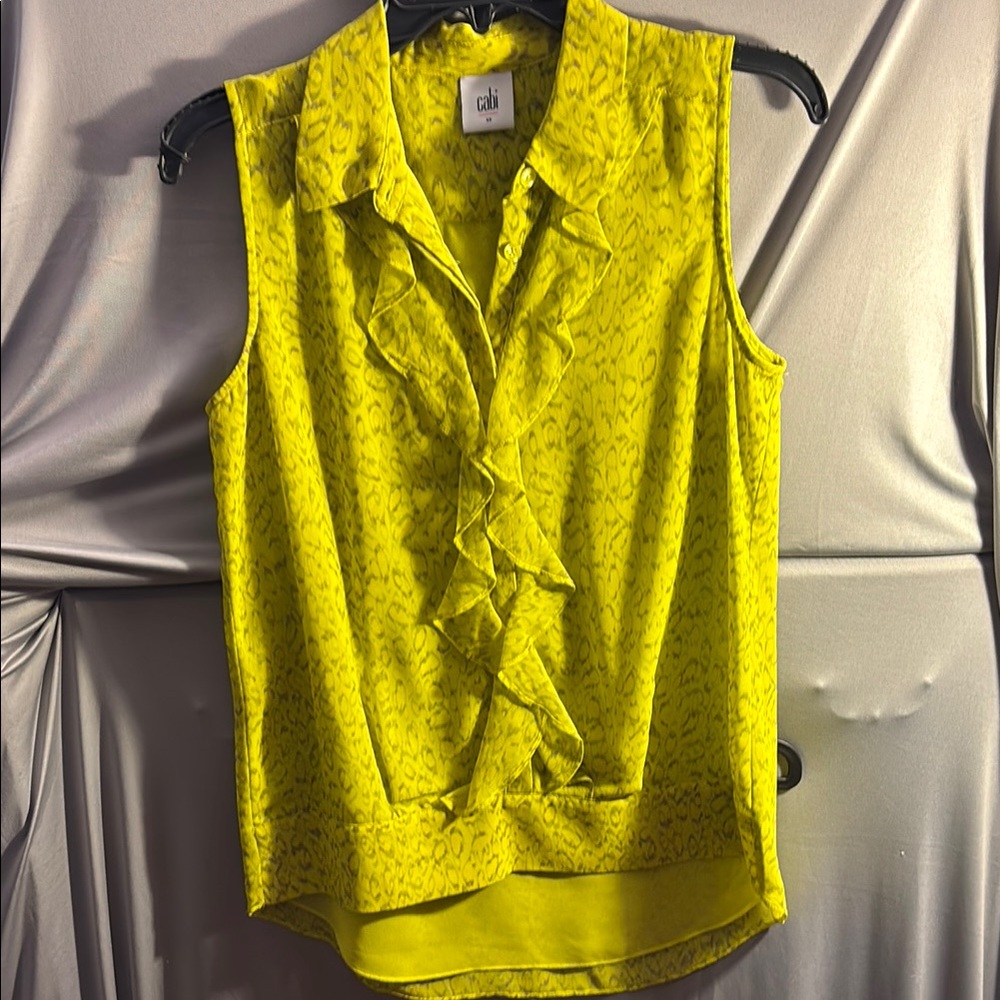 Women's Yellow Sleeveless Top